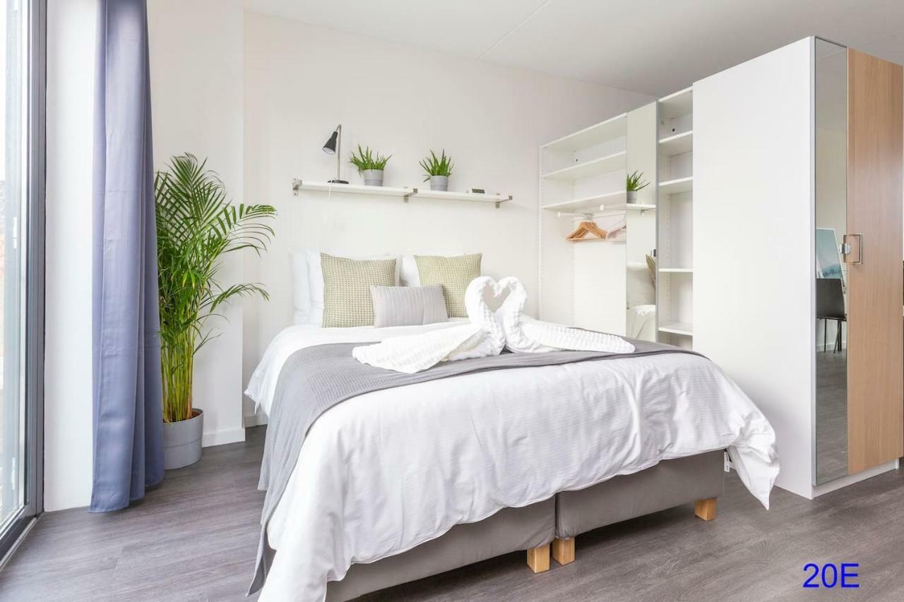 New Delft City View Central Modern Family Top Floor Apartment Utopia 20E Buitenkant foto